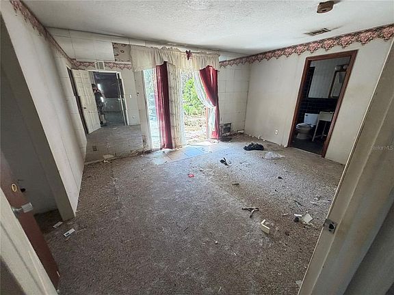 5th image of 37072 Janet Cir