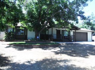 12261 Linroe Dr, Lakeside, CA 92040
