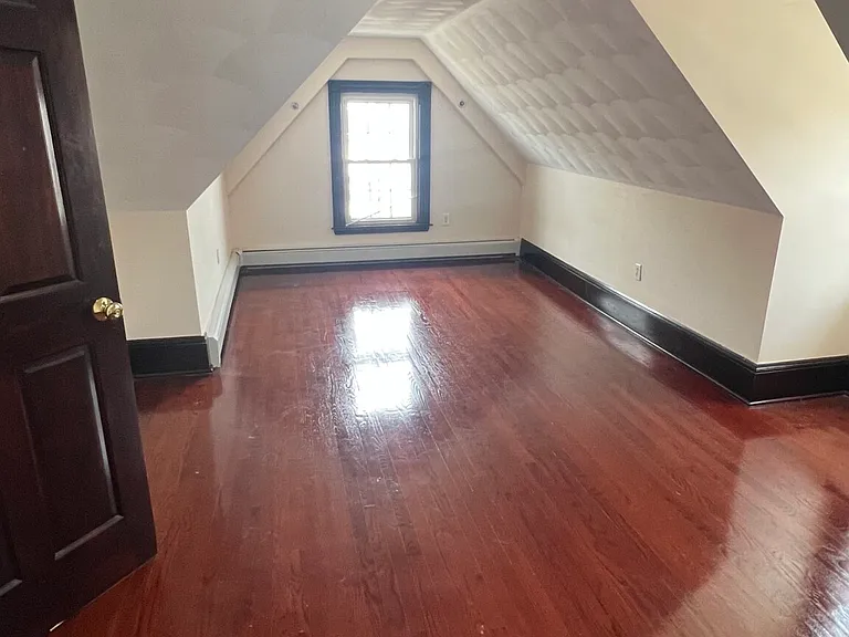 15 Locust St #3 — Photo 17