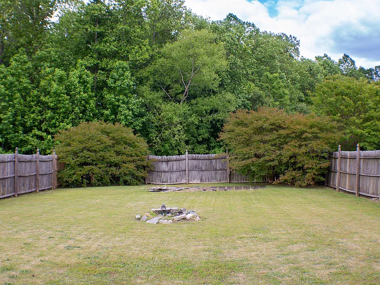 5145 Mabe Dr — Photo 24