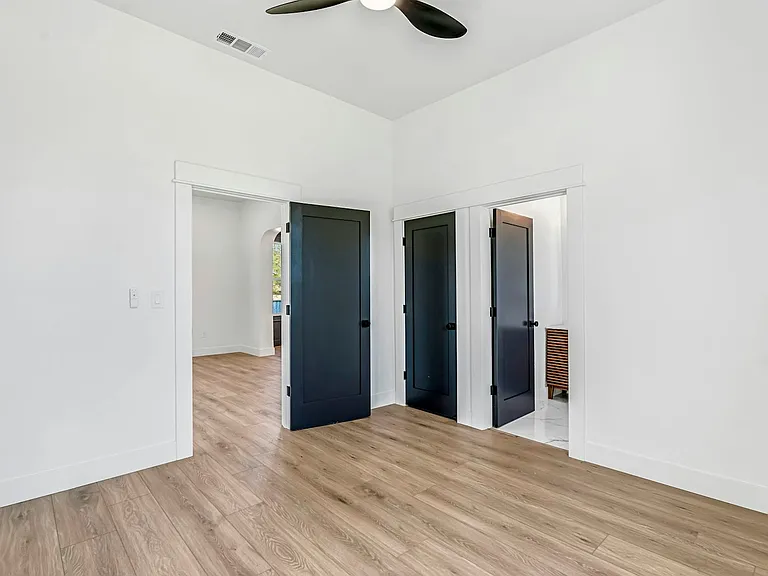 406 Sierra Ave — Photo 26