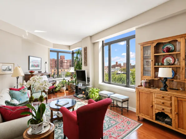 380 Lenox Avenue image 1 of 17