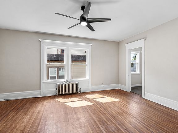 3rd image of 338 Elmwood Ave APT 4