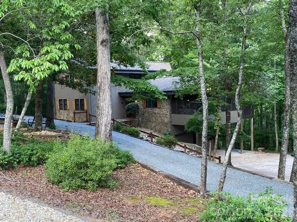 394 Jonathan Ln, Lake Lure, NC 28746