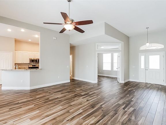 3rd image of 2954 DUNHILL CIRCLE