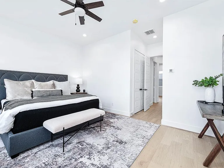 3805 Coyle St — Photo 10