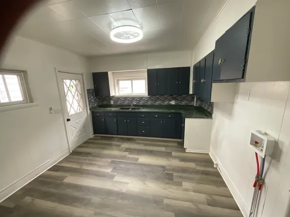 453 Nichols St, Pottsville, PA 17901