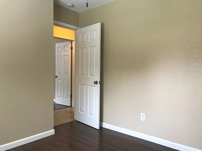 11638 Parkfield Dr — Photo 17