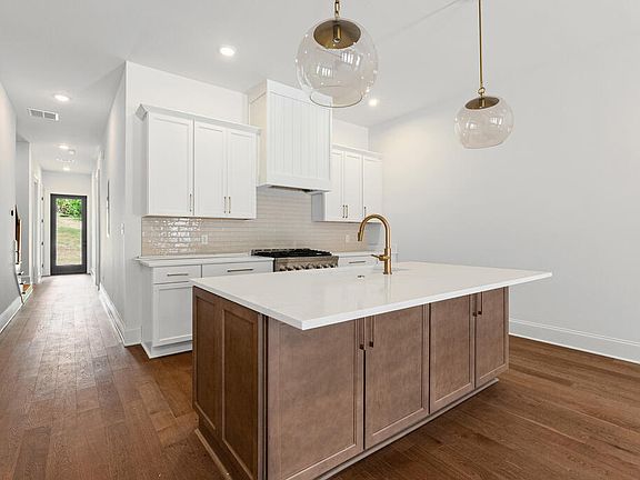 4th image of 508 Hemingway Ln