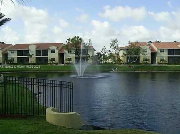 1231 SW 46th Ave APT 504