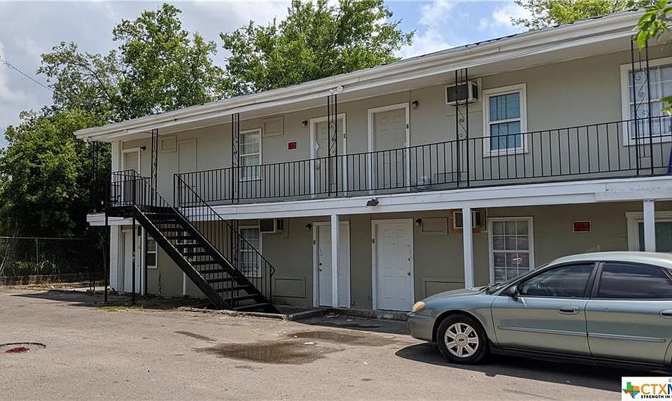 1st image of 1906 N 4th St APT 4