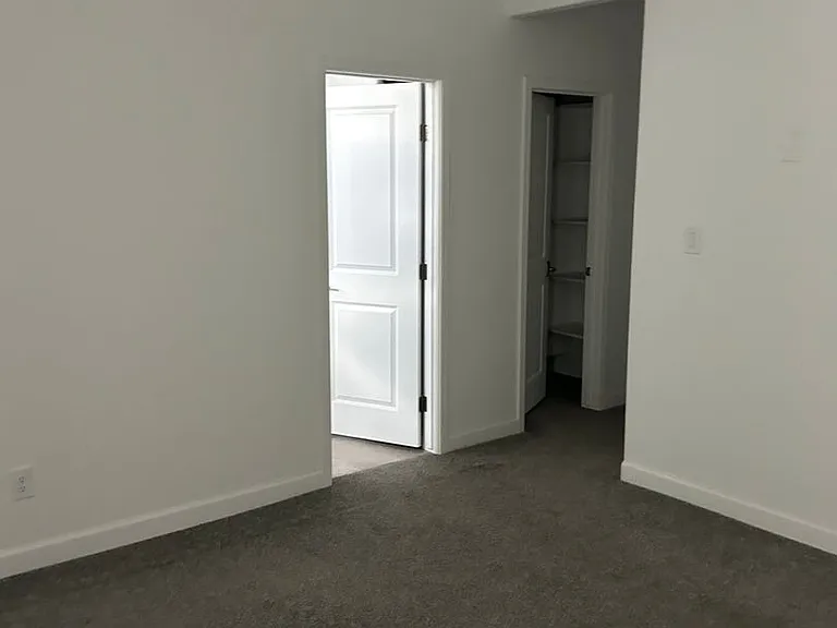 3527 S Ostrich Dr — Photo 4