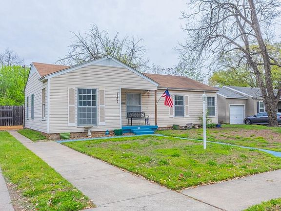 2nd image of 1207 W Lovers Ln