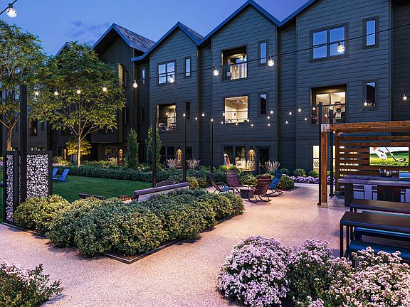 775_Exterior Amenities+Leasing office_Gifted_cam5