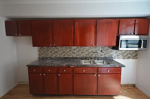 Rented by Swythe, Inc. | media 33