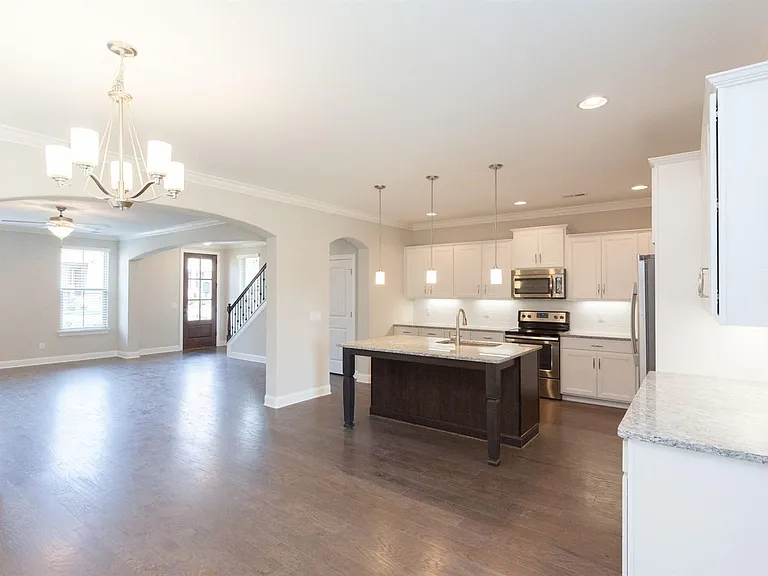 164 Ashcrest Point — Photo 8