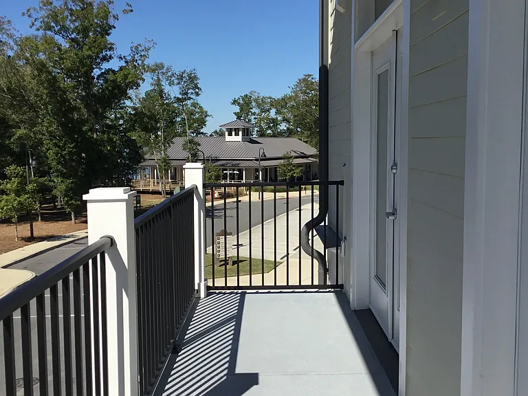 MV Flats @ Riverlights — Photo 41