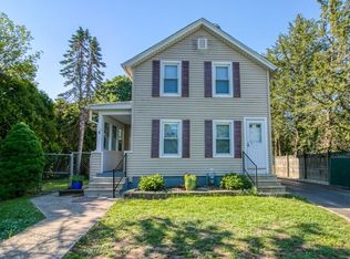 78 S Maple St, Westfield, MA 01085