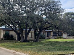 401 Stone Oak St, Ingram, TX 78025