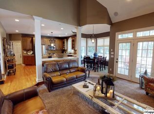 205 Creekwood Dr, Union Grove, AL 35175