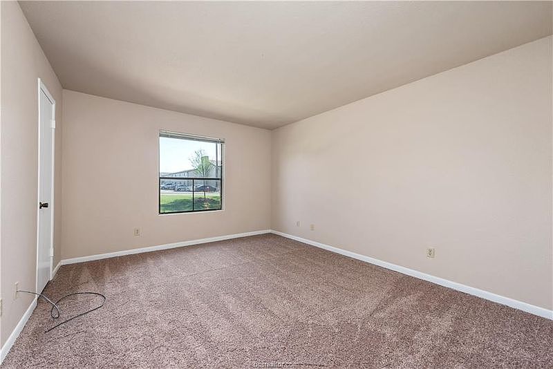 1st image of 904 University Oaks Blvd APT 61