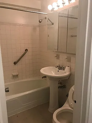 Rented by Hampshire Assets LLC | media 7