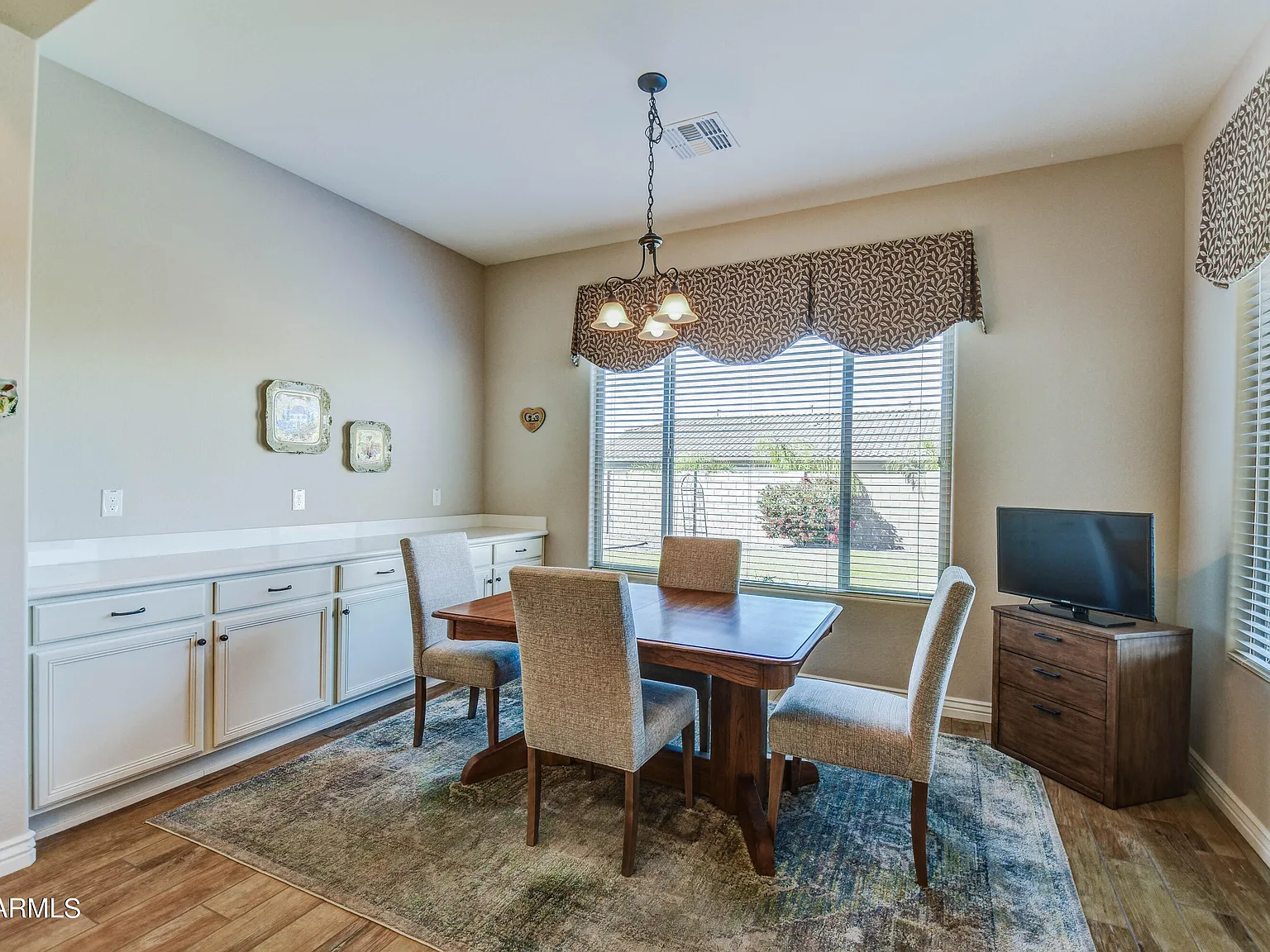 4 bed, 3078 sqft, $3,199 — Photo 4
