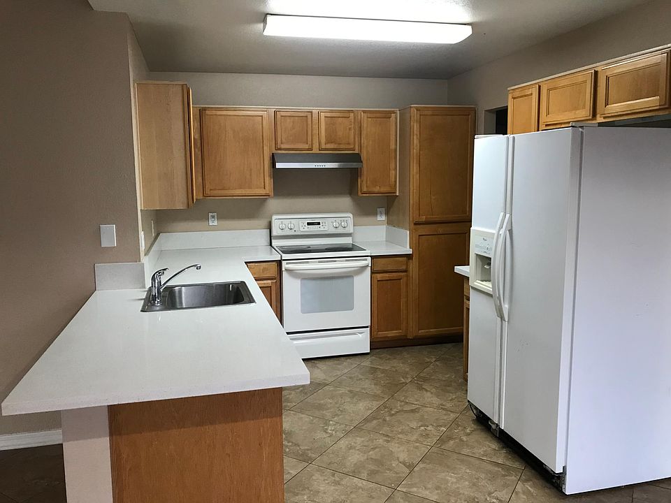 1st image of 4218 N 107th Dr