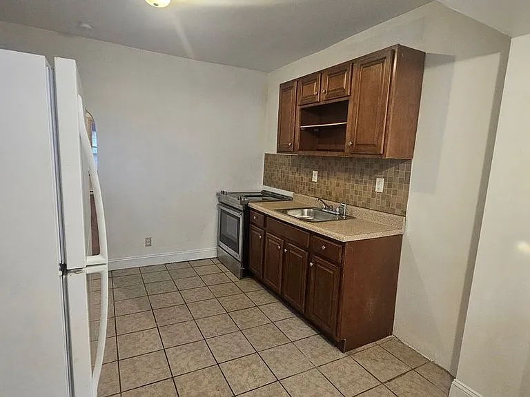 6524 Allman St — Photo 12