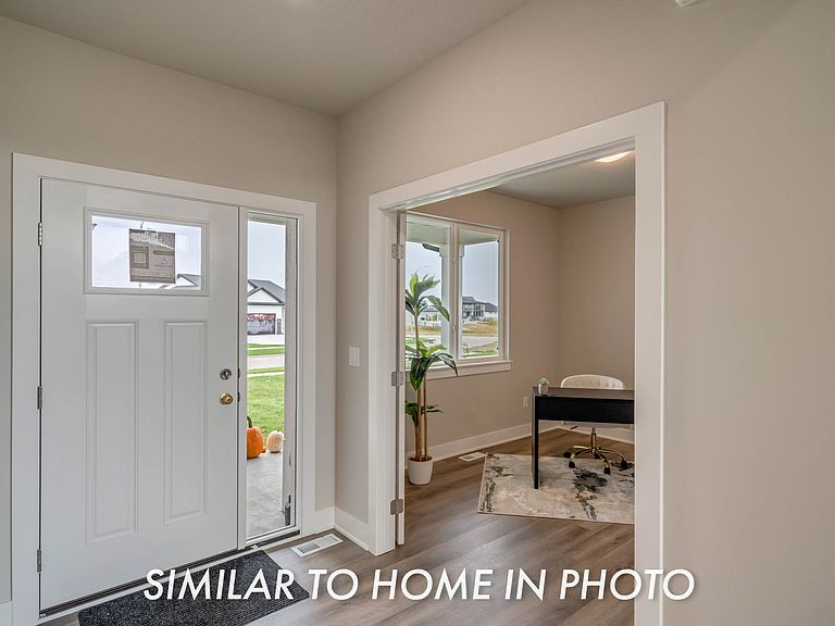 Listing photo 3