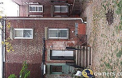 4th image of 244 6th Ave W