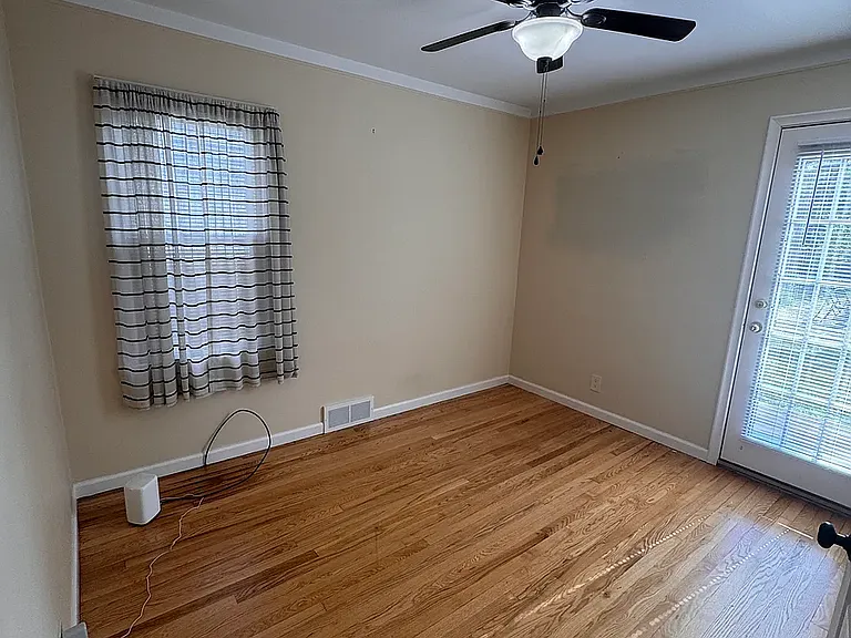 214 N Connecticut Ave — Photo 24