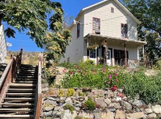 826 E Chelan Ave #B, Chelan, WA 98816