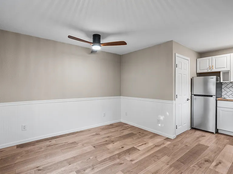 1736 Kearney Ave #B — Photo 11
