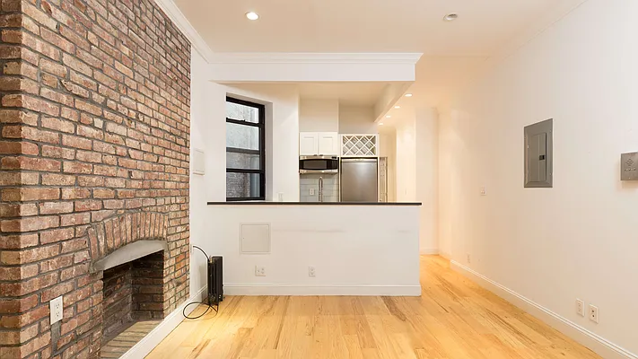 Rented by Nooklyn NYC LLC | media 37