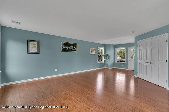 42 Pitney Ave — Photo 37