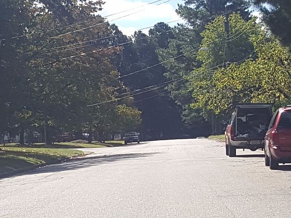5th image of 21 Arline Dr