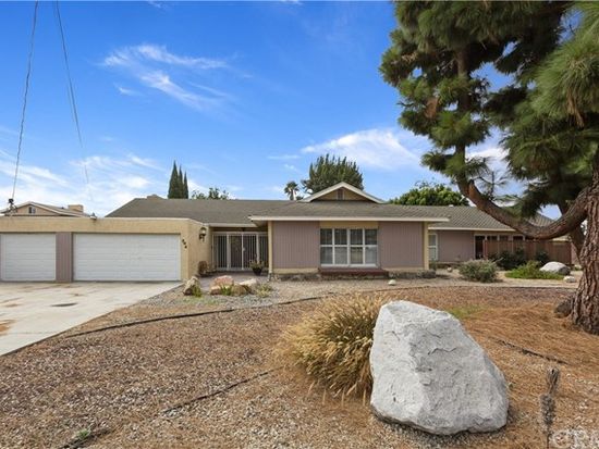 704 W Tichenor St Compton Ca 90220 Zillow