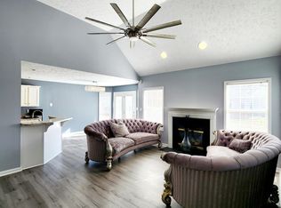 13003 Mills Edge Ct, Louisville, KY 40272