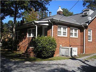 3rd image of 1320 39th Ave E