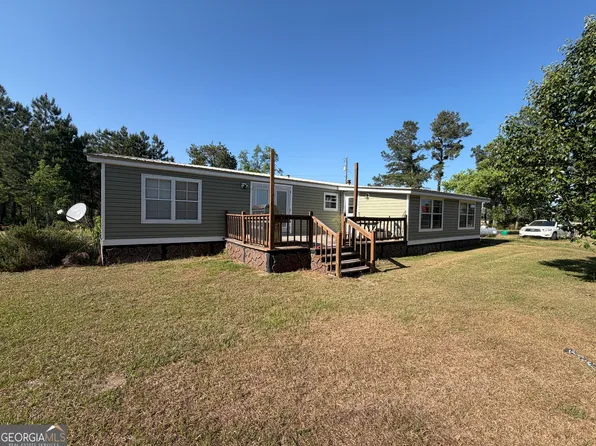 40 Azalea Ln, Hazlehurst, GA 31539