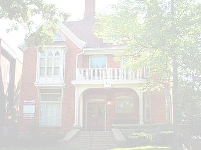 537 S Division