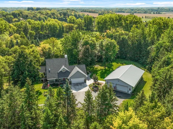 13180 Lynch Rd N, Hugo, MN 55038