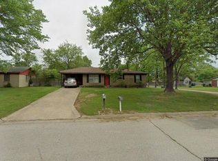 2300 Magnolia Dr, Springdale, AR 72762