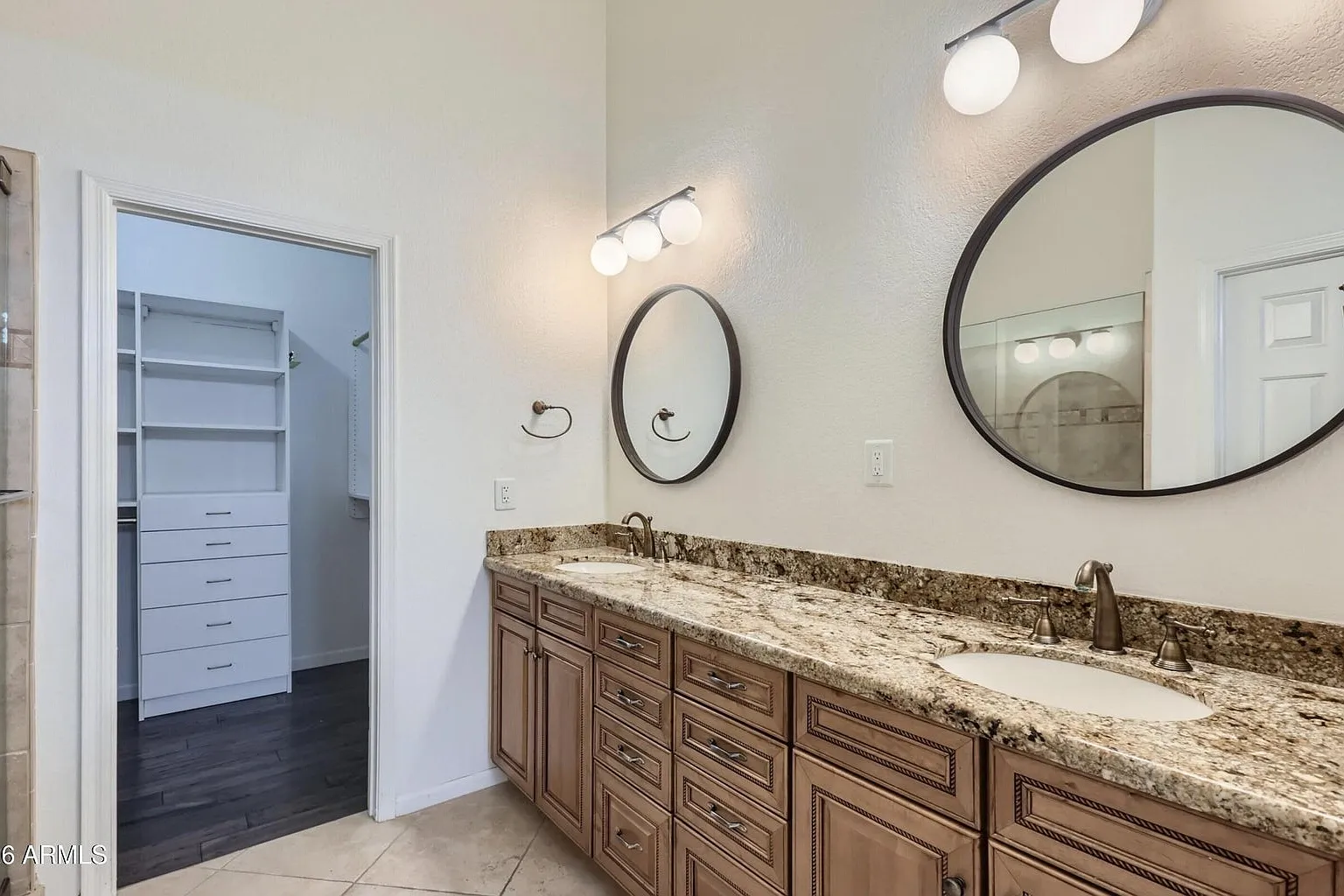 2 bed, 1351 sqft, $3,200 — Photo 3