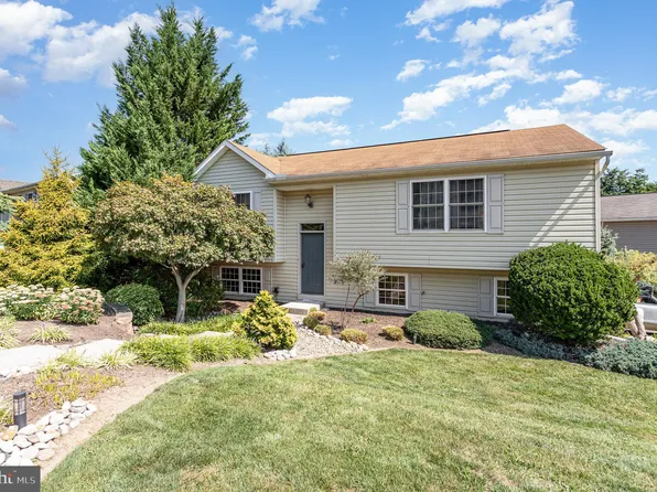 85 Apache Trl, York Haven, PA 17370