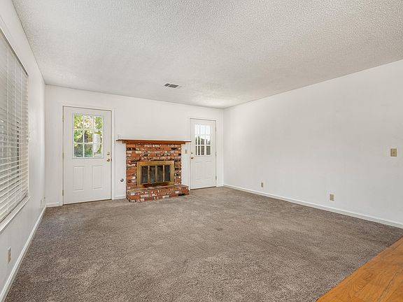 5th image of 1049 N Atwood St