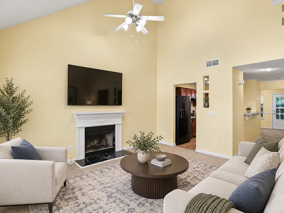 4633 Ravenwood Loop