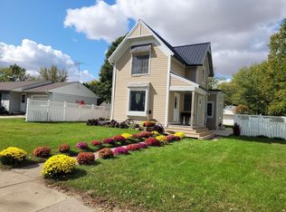 708 1st Ave SW, Oelwein, IA 50662