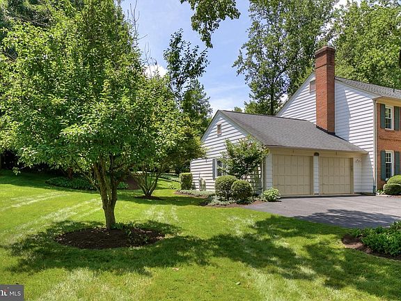 4th image of 6455 Windermere Cir